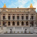 Gorgeous And Large Flat In The Heart Of Paris 09