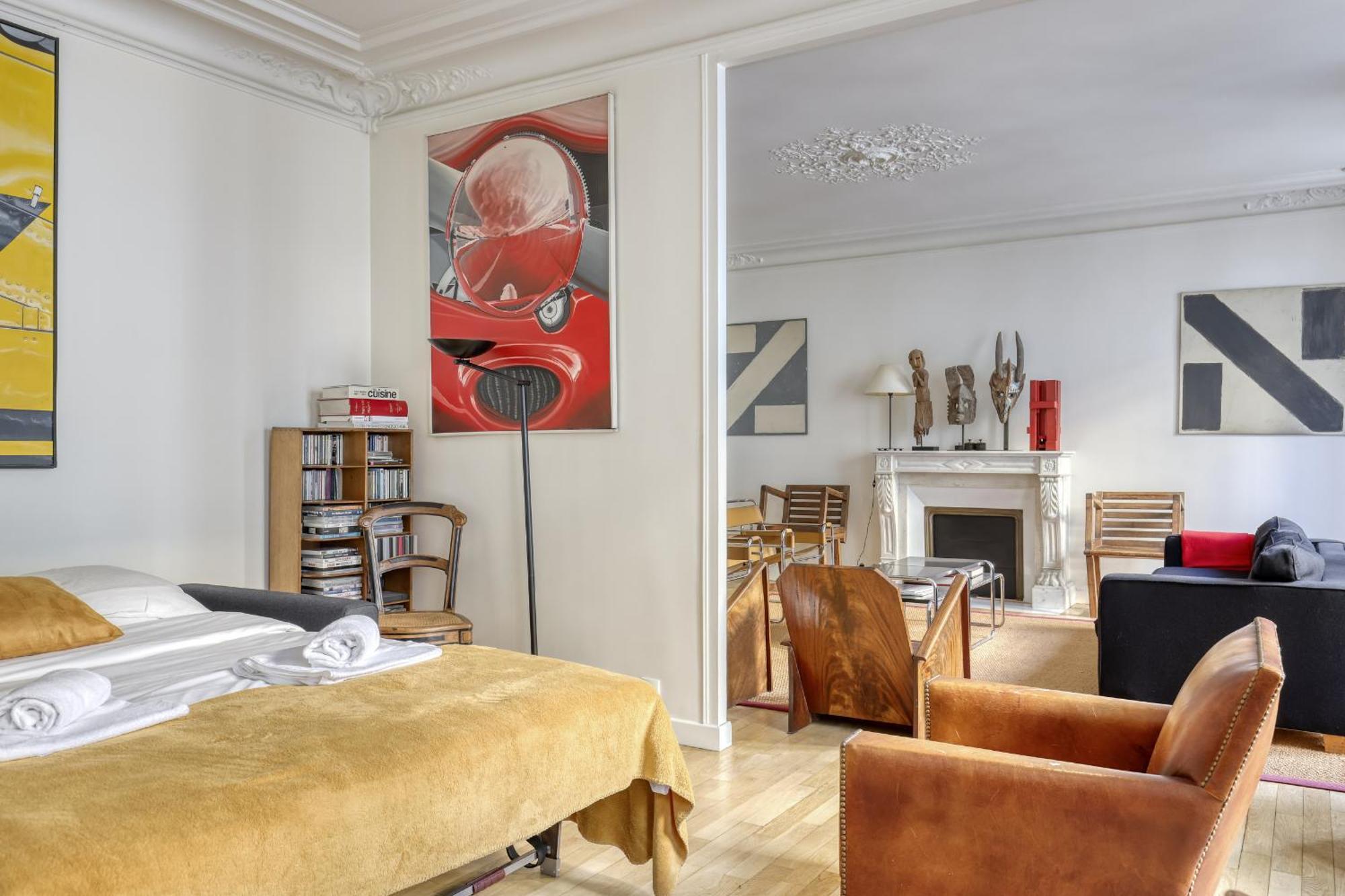 Gorgeous And Large Flat In The Heart Of 09 Apartment